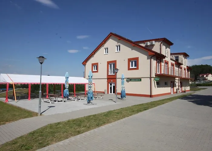 Campingplads Mobilheimy U Prehrady